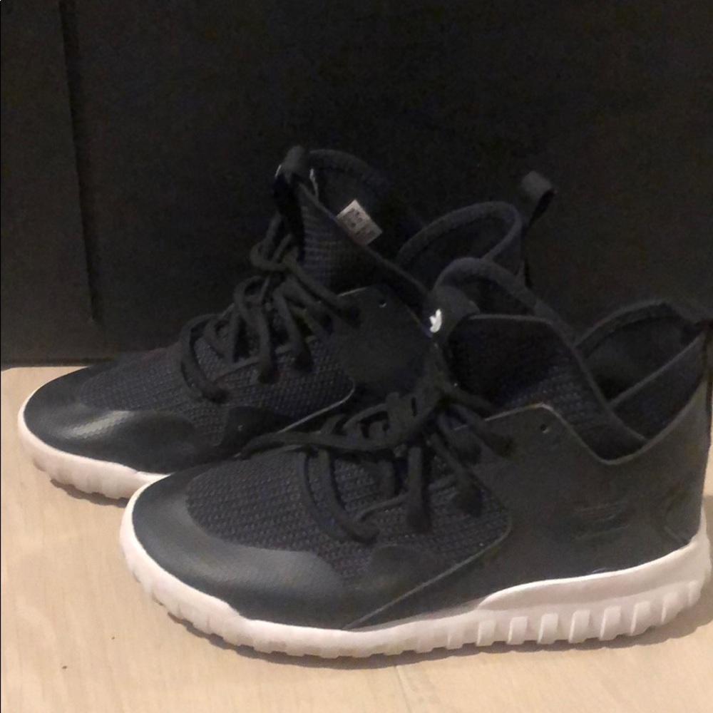 Adidas tubular sneakers size 3.5
